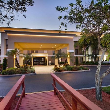 Hampton Inn Naples - I-75 Vineyards Exterior photo