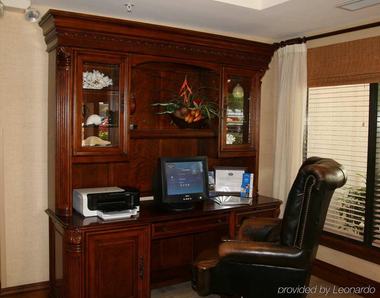 Hampton Inn Naples - I-75 Vineyards Facilities photo