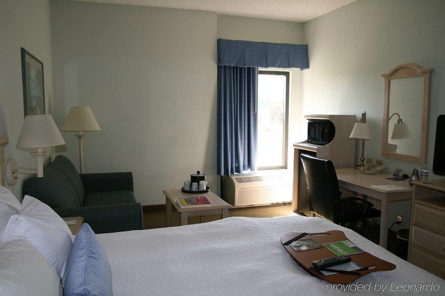 Hampton Inn Naples - I-75 Vineyards Room photo